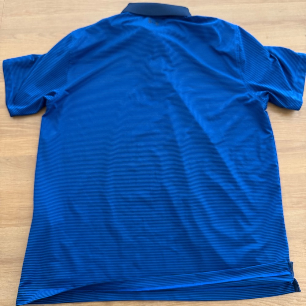 Under Armour Mens XL HeatGear Loose‎ Fit Polo Shirt Blue Navy Micro Stripe Logo - Picture 5 of 8